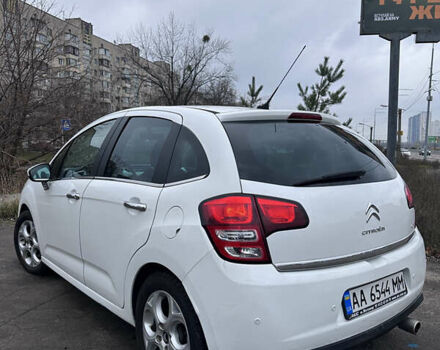 Белый Ситроен С3, объемом двигателя 1.6 л и пробегом 164 тыс. км за 5500 $, фото 3 на Automoto.ua