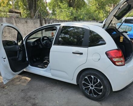 Белый Ситроен С3, объемом двигателя 1.4 л и пробегом 185 тыс. км за 5250 $, фото 11 на Automoto.ua