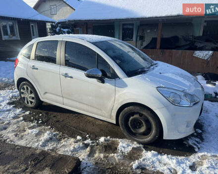 Білий Сітроен С3, об'ємом двигуна 1.4 л та пробігом 180 тис. км за 4100 $, фото 6 на Automoto.ua