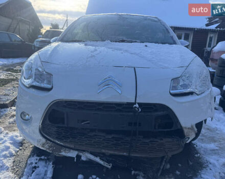 Білий Сітроен С3, об'ємом двигуна 1.4 л та пробігом 180 тис. км за 4100 $, фото 3 на Automoto.ua