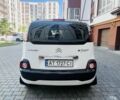 Белый Ситроен С3, объемом двигателя 1.6 л и пробегом 225 тыс. км за 5777 $, фото 2 на Automoto.ua