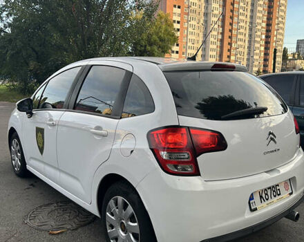 Белый Ситроен С3, объемом двигателя 1.4 л и пробегом 116 тыс. км за 7100 $, фото 5 на Automoto.ua