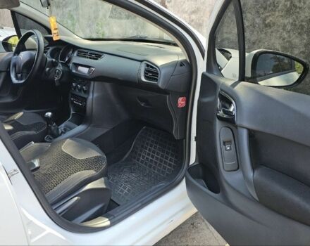 Белый Ситроен С3, объемом двигателя 1.4 л и пробегом 185 тыс. км за 5250 $, фото 9 на Automoto.ua