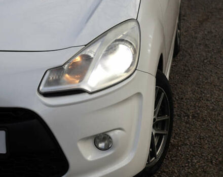 Белый Ситроен С3, объемом двигателя 1.6 л и пробегом 221 тыс. км за 5600 $, фото 2 на Automoto.ua