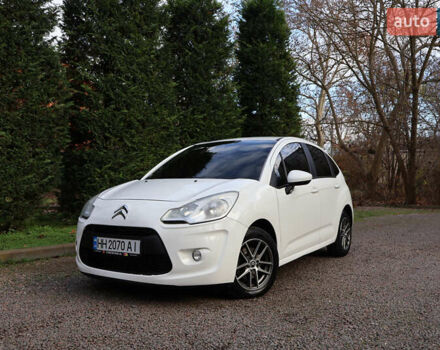 Белый Ситроен С3, объемом двигателя 1.6 л и пробегом 221 тыс. км за 5600 $, фото 3 на Automoto.ua