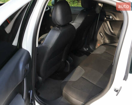 Белый Ситроен С3, объемом двигателя 1.6 л и пробегом 221 тыс. км за 5600 $, фото 21 на Automoto.ua