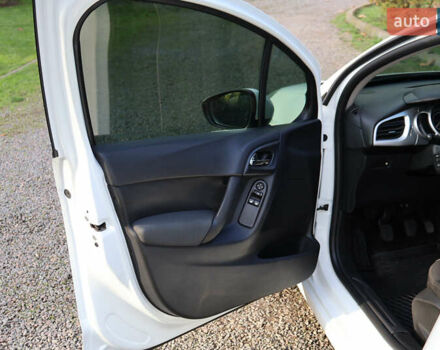 Белый Ситроен С3, объемом двигателя 1.6 л и пробегом 221 тыс. км за 5600 $, фото 23 на Automoto.ua