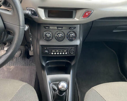 Белый Ситроен С3, объемом двигателя 1 л и пробегом 122 тыс. км за 5000 $, фото 12 на Automoto.ua