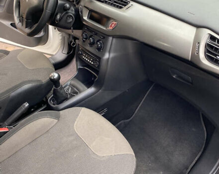 Белый Ситроен С3, объемом двигателя 1 л и пробегом 122 тыс. км за 5000 $, фото 20 на Automoto.ua