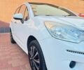 Белый Ситроен С3, объемом двигателя 1.4 л и пробегом 250 тыс. км за 5900 $, фото 5 на Automoto.ua