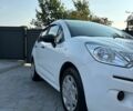 Белый Ситроен С3, объемом двигателя 1 л и пробегом 132 тыс. км за 5750 $, фото 2 на Automoto.ua