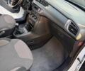 Белый Ситроен С3, объемом двигателя 1 л и пробегом 132 тыс. км за 5750 $, фото 21 на Automoto.ua