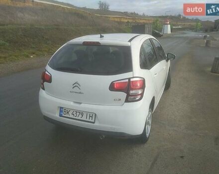 Белый Ситроен С3, объемом двигателя 1.56 л и пробегом 170 тыс. км за 6999 $, фото 5 на Automoto.ua