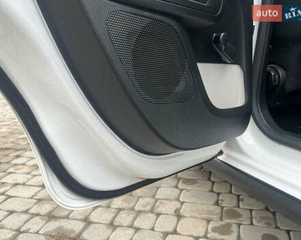 Белый Ситроен С3, объемом двигателя 1.2 л и пробегом 68 тыс. км за 9500 $, фото 49 на Automoto.ua