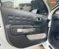 Белый Ситроен С3, объемом двигателя 1.6 л и пробегом 200 тыс. км за 8600 $, фото 49 на Automoto.ua