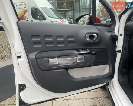 Белый Ситроен С3, объемом двигателя 1.2 л и пробегом 53 тыс. км за 12000 $, фото 12 на Automoto.ua