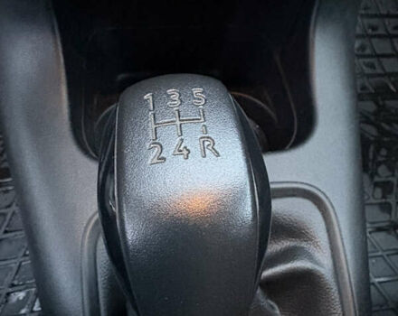 Белый Ситроен С3, объемом двигателя 1.2 л и пробегом 67 тыс. км за 9150 $, фото 25 на Automoto.ua