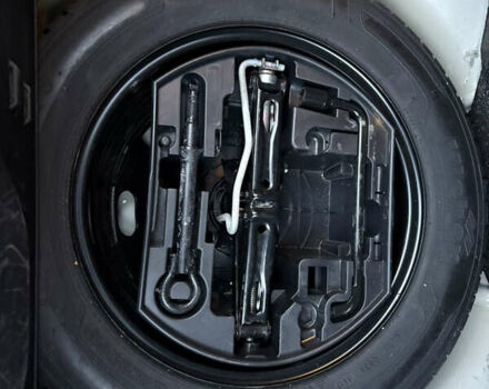 Белый Ситроен С3, объемом двигателя 1.2 л и пробегом 67 тыс. км за 9150 $, фото 44 на Automoto.ua