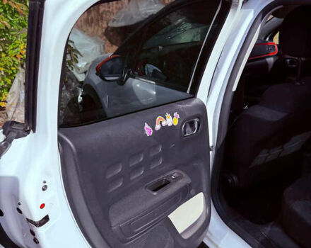 Сітроен С3 2018 у Івано-Франківську на Automoto.ua Білий Сітроен С3, об'ємом двигуна 1.2 л та пробігом 99 тис. км за 4000 $, фото 21 на Automoto.ua