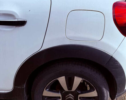 Сітроен С3 2018 у Івано-Франківську на Automoto.ua Білий Сітроен С3, об'ємом двигуна 1.2 л та пробігом 99 тис. км за 4000 $, фото 11 на Automoto.ua