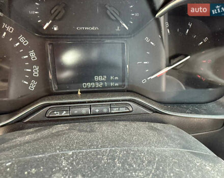 Сітроен С3 2018 у Івано-Франківську на Automoto.ua Білий Сітроен С3, об'ємом двигуна 1.2 л та пробігом 99 тис. км за 4000 $, фото 27 на Automoto.ua