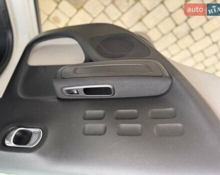 Белый Ситроен С3, объемом двигателя 1.2 л и пробегом 69 тыс. км за 13500 $, фото 48 на Automoto.ua