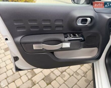 Белый Ситроен С3, объемом двигателя 1.2 л и пробегом 69 тыс. км за 13500 $, фото 35 на Automoto.ua