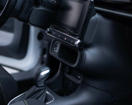 Белый Ситроен С3, объемом двигателя 1.2 л и пробегом 22 тыс. км за 15500 $, фото 11 на Automoto.ua