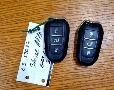 Белый Ситроен С3, объемом двигателя 1.2 л и пробегом 25 тыс. км за 14900 $, фото 5 на Automoto.ua