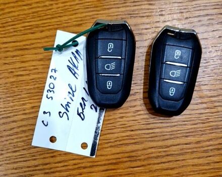 Белый Ситроен С3, объемом двигателя 1.2 л и пробегом 25 тыс. км за 14900 $, фото 6 на Automoto.ua