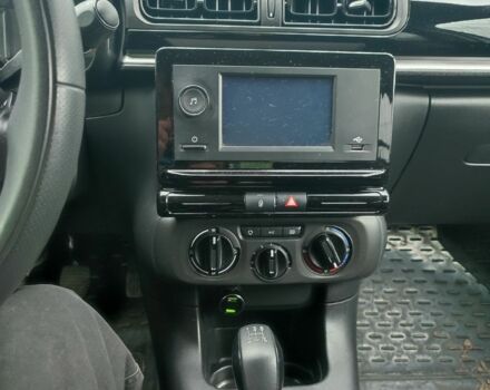 Белый Ситроен С3, объемом двигателя 1.2 л и пробегом 18 тыс. км за 11500 $, фото 5 на Automoto.ua