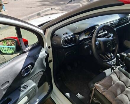 Білий Сітроен С3, об'ємом двигуна 1.2 л та пробігом 136 тис. км за 11000 $, фото 6 на Automoto.ua