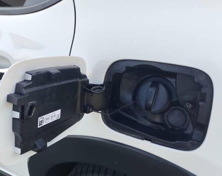 Белый Ситроен С3, объемом двигателя 1.2 л и пробегом 85 тыс. км за 16500 $, фото 12 на Automoto.ua