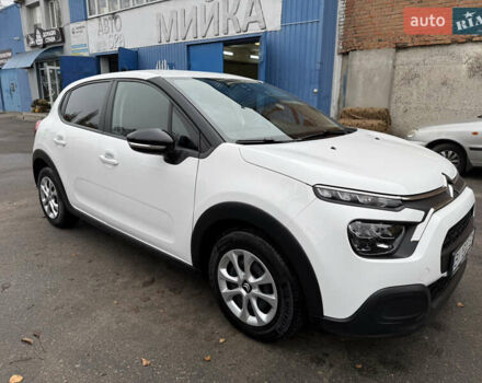 Белый Ситроен С3, объемом двигателя 1.2 л и пробегом 30 тыс. км за 13000 $, фото 1 на Automoto.ua