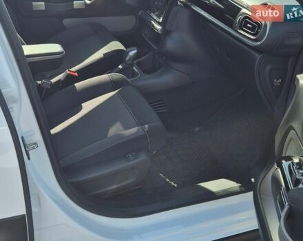 Белый Ситроен С3, объемом двигателя 1.2 л и пробегом 25 тыс. км за 18700 $, фото 17 на Automoto.ua