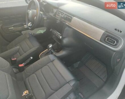 Сітроен С3 2021 у Києві на Automoto.ua Білий Сітроен С3, об'ємом двигуна 1.2 л та пробігом 60 тис. км за 15250 $, фото 19 на Automoto.ua