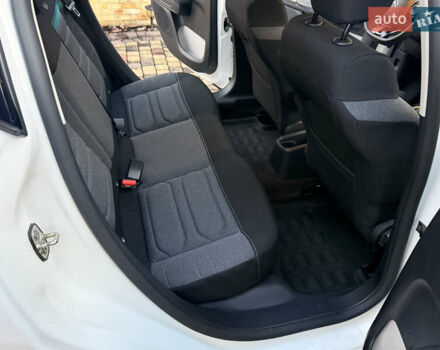 Белый Ситроен С3, объемом двигателя 1.2 л и пробегом 36 тыс. км за 14500 $, фото 42 на Automoto.ua