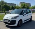 Белый Ситроен С3, объемом двигателя 1.6 л и пробегом 271 тыс. км за 5400 $, фото 1 на Automoto.ua