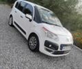Белый Ситроен С3, объемом двигателя 1.4 л и пробегом 230 тыс. км за 5800 $, фото 5 на Automoto.ua