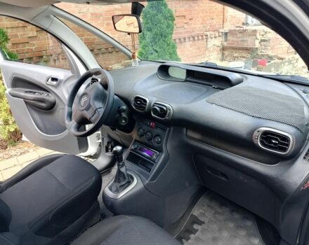 Ситроен С3 2013 в Люботине на Automoto.ua Белый Ситроен С3, объемом двигателя 1.4 л и пробегом 209 тыс. км за 6000 $, фото 4 на Automoto.ua