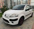 Белый Ситроен С3, объемом двигателя 1.4 л и пробегом 180 тыс. км за 3450 $, фото 5 на Automoto.ua