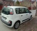 Белый Ситроен С3, объемом двигателя 1.6 л и пробегом 239 тыс. км за 5800 $, фото 3 на Automoto.ua