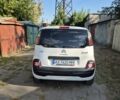 Белый Ситроен С3, объемом двигателя 1.4 л и пробегом 223 тыс. км за 3943 $, фото 4 на Automoto.ua