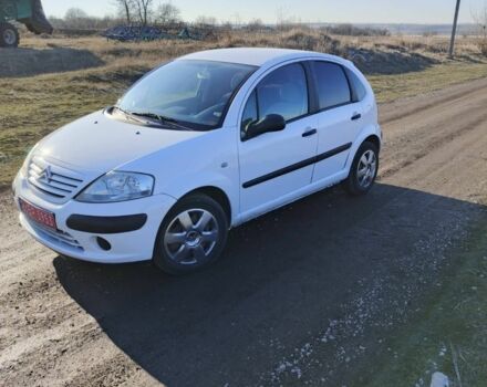 Белый Ситроен С3, объемом двигателя 1.4 л и пробегом 110 тыс. км за 3300 $, фото 1 на Automoto.ua