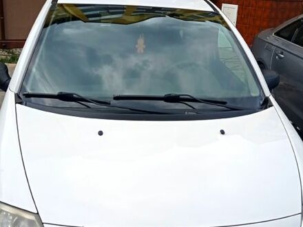 Белый Ситроен С3, объемом двигателя 1.4 л и пробегом 328 тыс. км за 4500 $, фото 1 на Automoto.ua