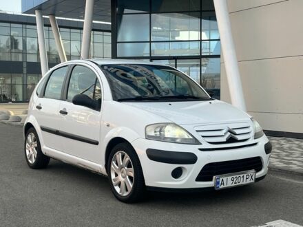 Белый Ситроен С3, объемом двигателя 1.4 л и пробегом 298 тыс. км за 3550 $, фото 1 на Automoto.ua