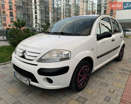 Белый Ситроен С3, объемом двигателя 1.36 л и пробегом 300 тыс. км за 3400 $, фото 1 на Automoto.ua
