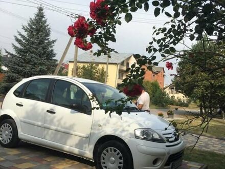 Білий Сітроен С3, об'ємом двигуна 1 л та пробігом 131 тис. км за 4700 $, фото 1 на Automoto.ua