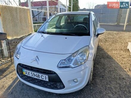 Ситроен С3 2010 в Полтаве на Automoto.ua Белый Ситроен С3, объемом двигателя 1.4 л и пробегом 135 тыс. км за 5100 $, фото 1 на Automoto.ua