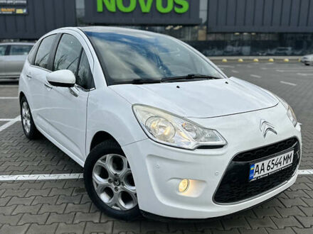 Белый Ситроен С3, объемом двигателя 1.6 л и пробегом 168 тыс. км за 5750 $, фото 1 на Automoto.ua